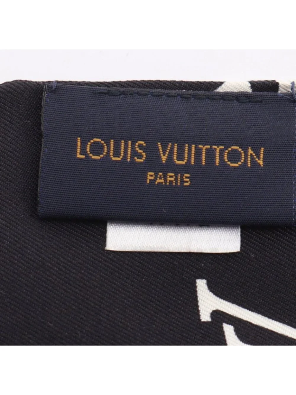 Louis Vuitton showing signs